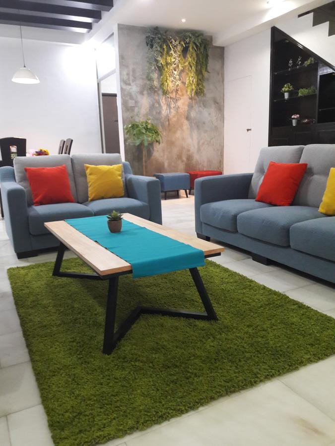 Jb Homestay Bukit Indah Wifi Ciq Mall Legoland Free Parking جوهر بهرو المظهر الخارجي الصورة